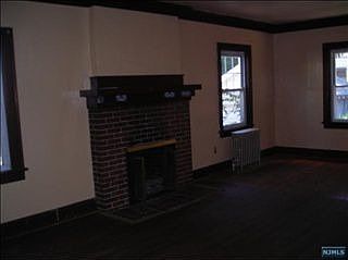 2nd image of 40 Crescent Rd