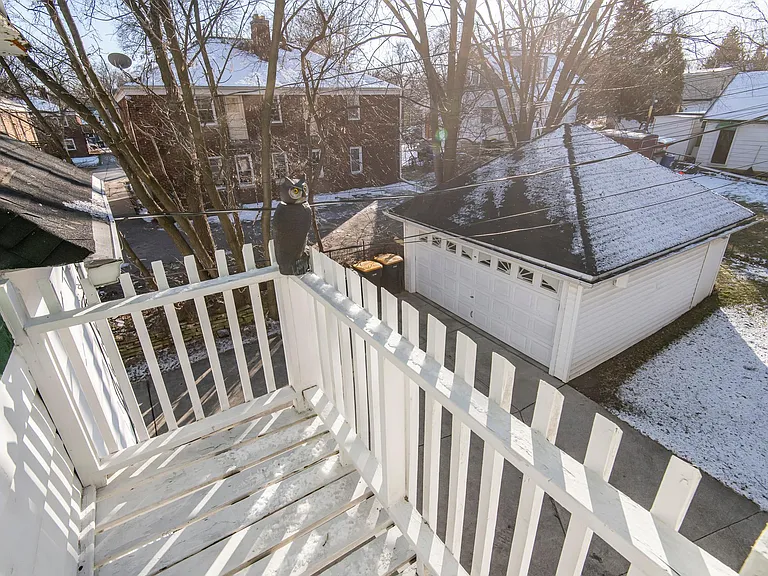 2615 N Wauwatosa Ave #1 — Photo 24