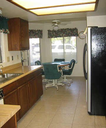 4th image of 716 E ARROWWOOD Way