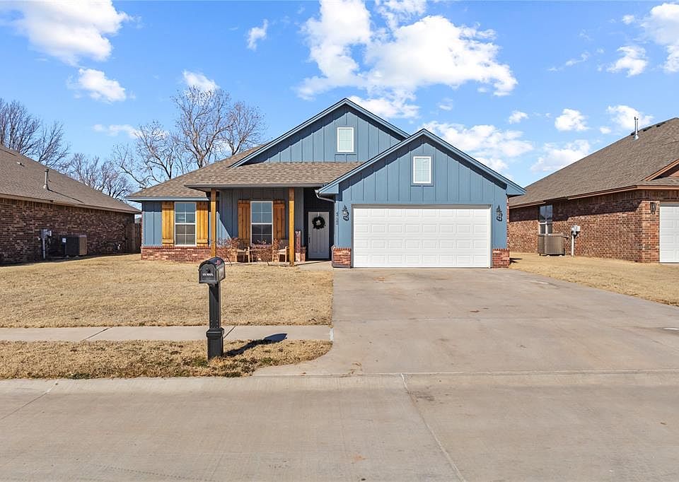 1st image of 4722 Sandhill Dr