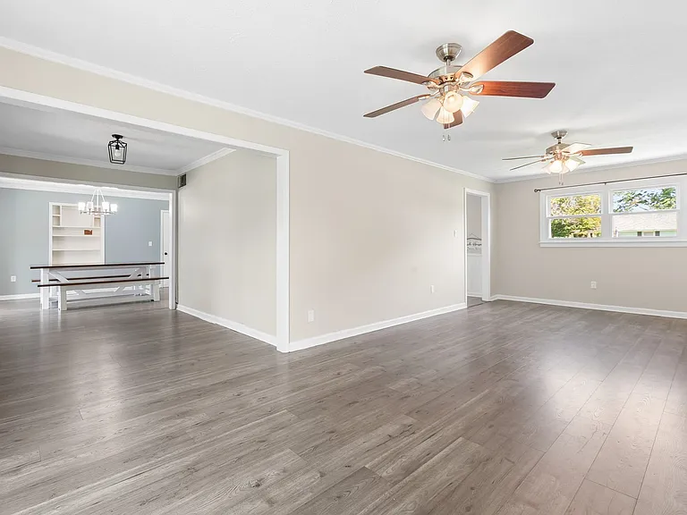 29 Adriatic Ave — Photo 5