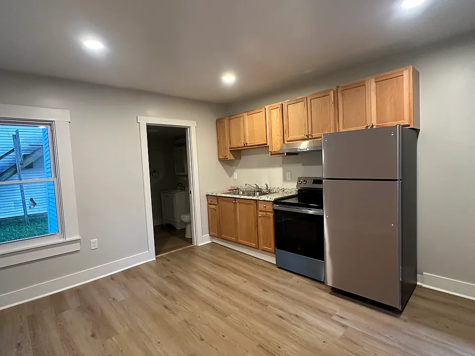 18 Elm St #3