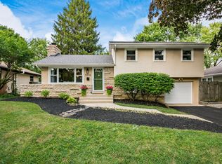 3010 Trentwood Rd, Columbus, OH 43221