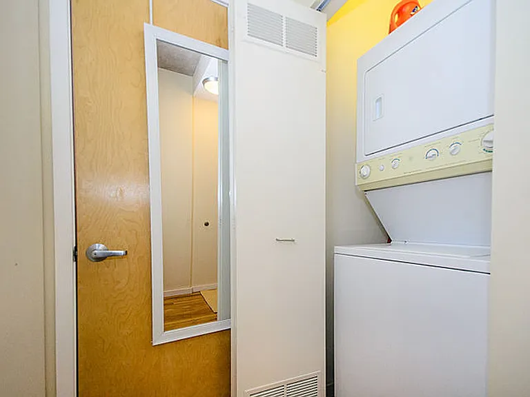 630 N Franklin St #504 — Photo 11