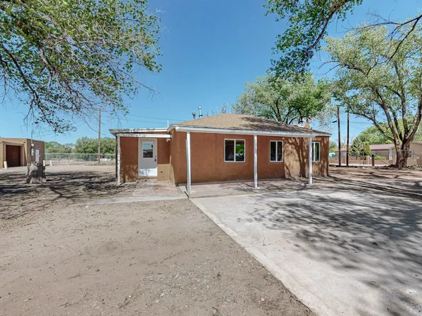 2228 Kelly Rd SW, Albuquerque, NM 87105