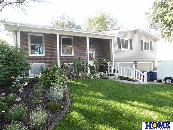 2nd image of 8231 Elizabeth Dr