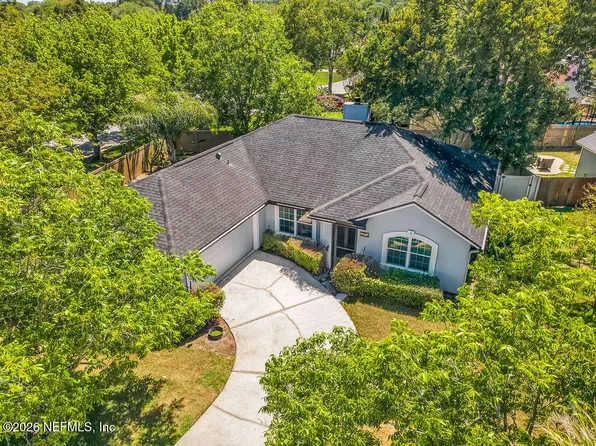948 CHAPELTOWN Circle N, Jacksonville, FL 32225