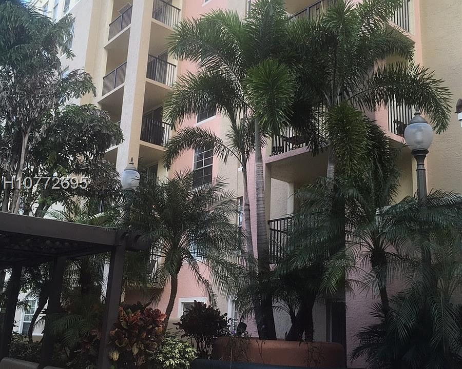 1st image of 520 SE 5th Ave APT 1210