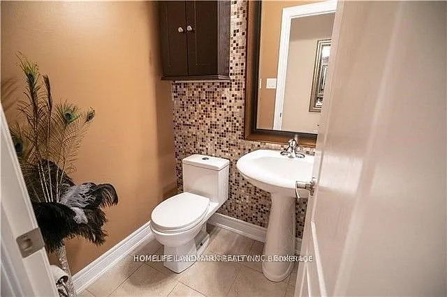 2245 Carm Dr — Photo 18