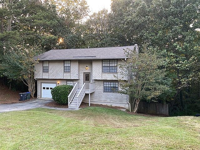 1st image of 165 Creekmont Way