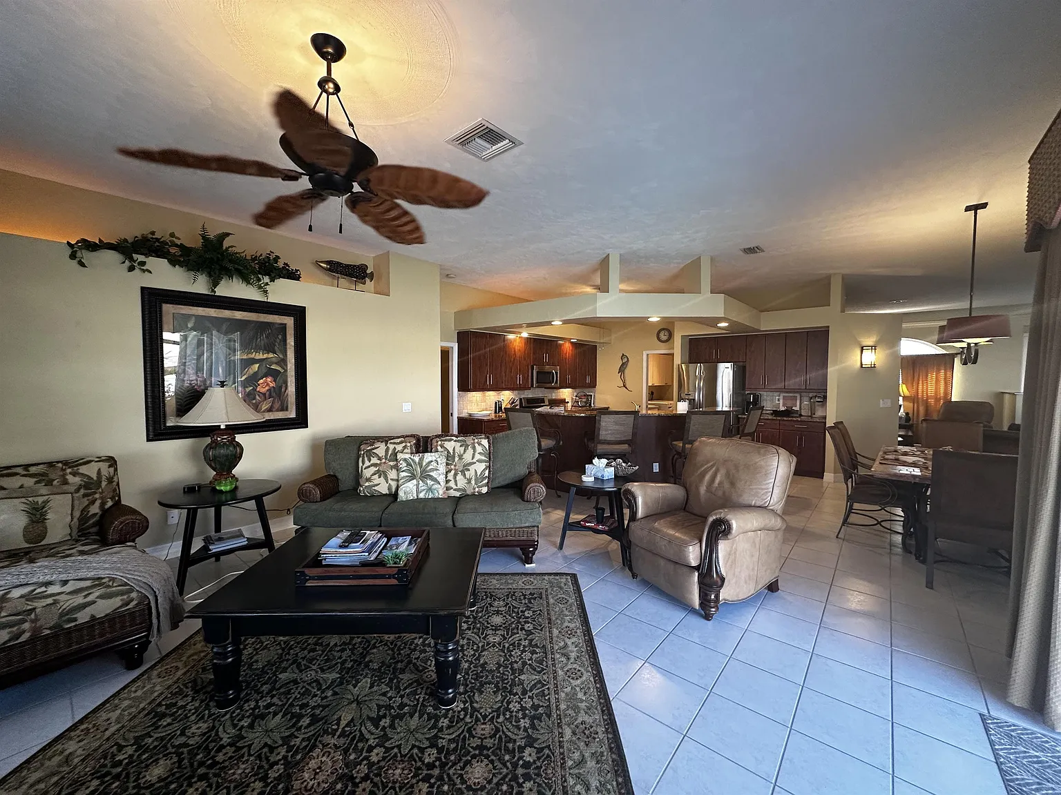 5209 SW 25th - 1 — Photo 4