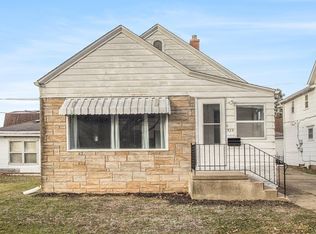 929 S 30th St, South Bend, IN 46615