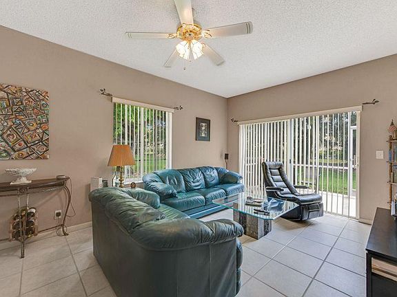 4th image of 9890 Kamena Cir