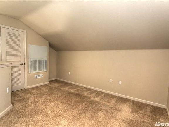 5th image of 5350 Dunlay Dr Unit 1611