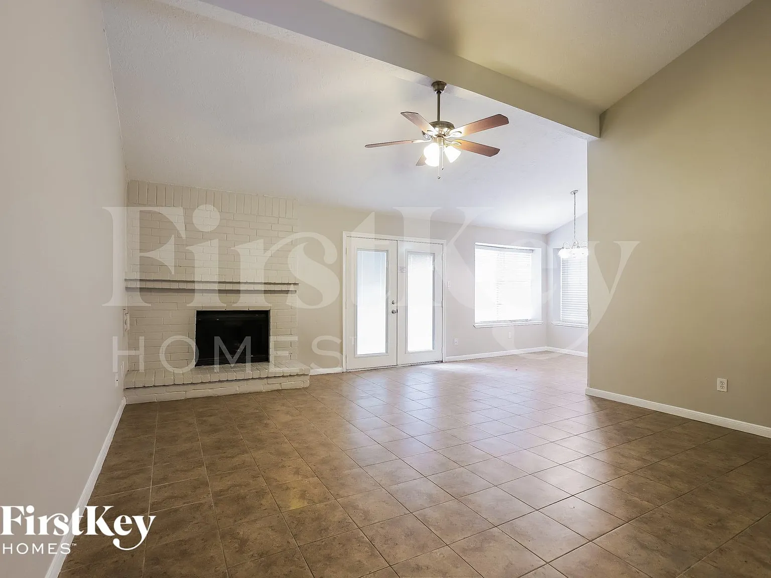 3 bed, 2.0 bath, 1553 sqft, $1,675 — Photo 3