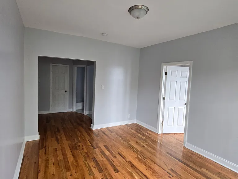 343 Fairmount Ave — Photo 3