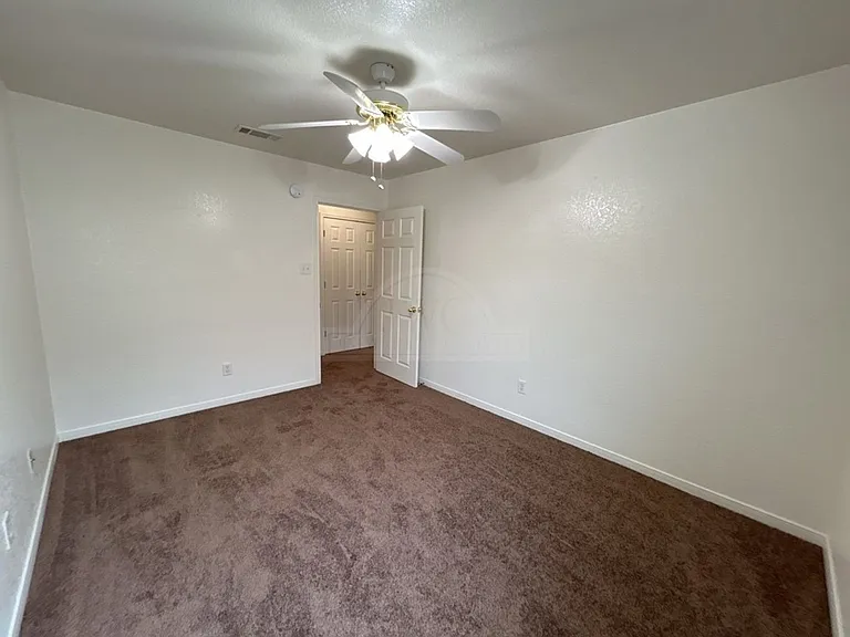 308 Cedar Ridge Dr — Photo 20