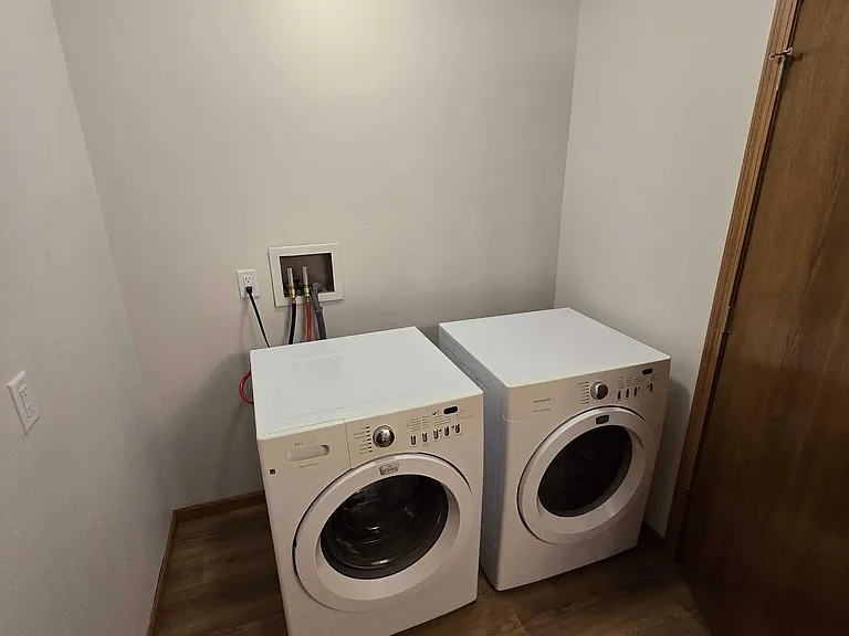 230 Thomson Ln #3 — Photo 6