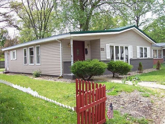 2nd image of 419 W Jefferson St