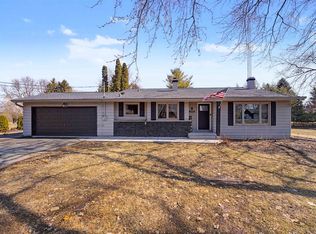 N1322 Greenwood Rd, Greenville, WI 54942