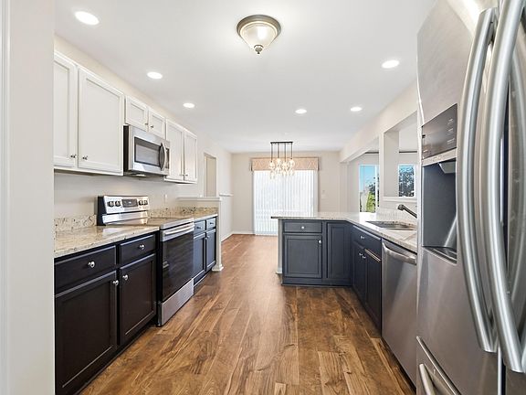 2nd image of 9845 Burleigh Ln