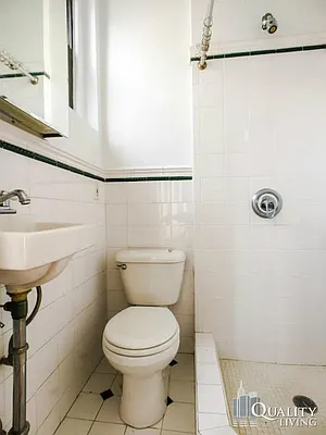 Rented by (Legacy) NY Quality Living Uptown | media 18