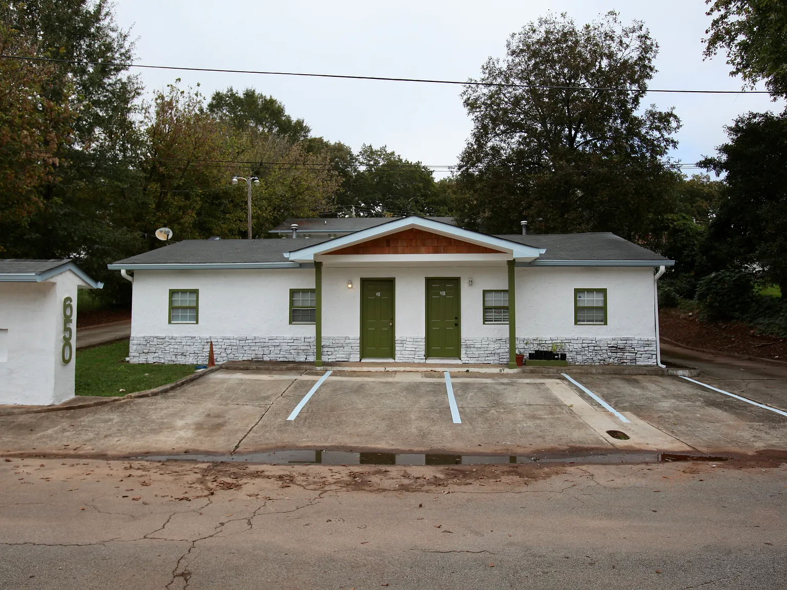 2 bed, 850 sqft, $1,249 — Photo 2