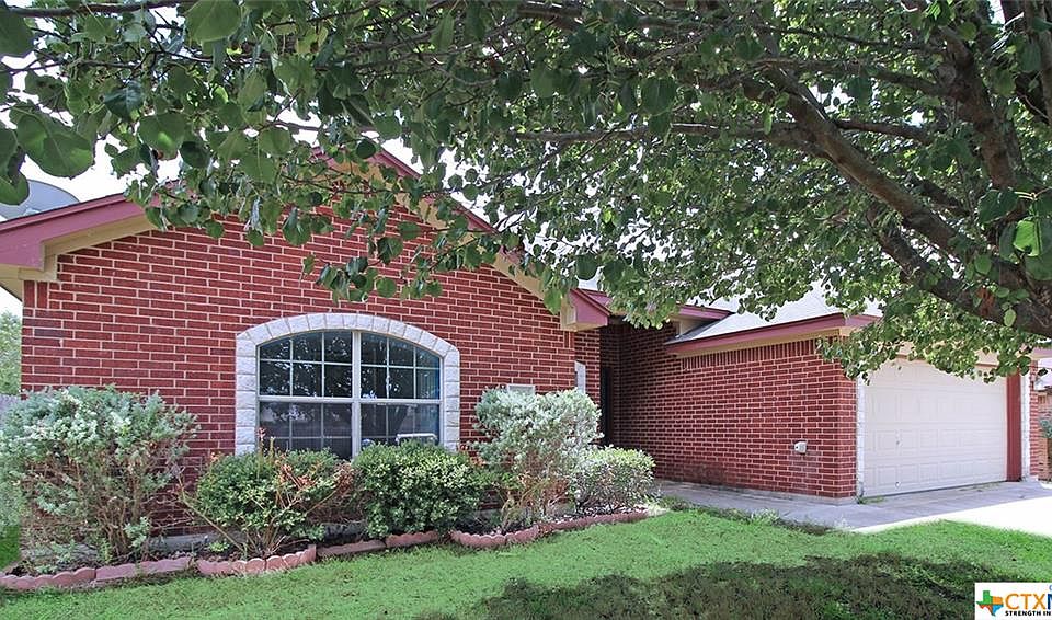 2nd image of 128 Cedar Ridge Dr