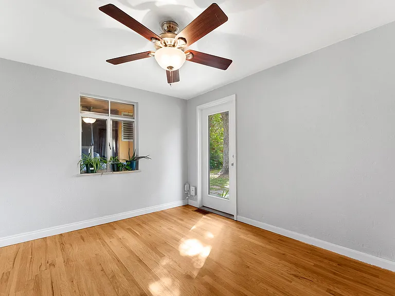 4301 Marshall St — Photo 20
