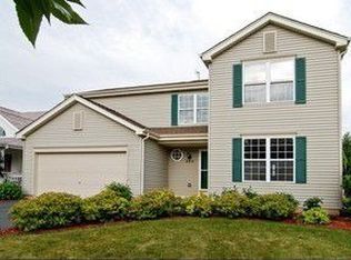 460 Mayfield Ln, Aurora, IL 60504