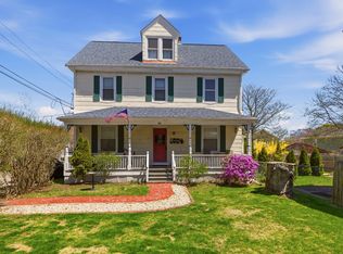 90 Gibbs Ave #A, Newport, RI 02840
