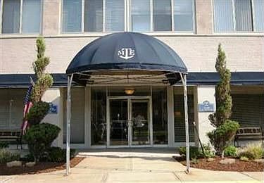 1st image of 12520 Edgewater Dr APT 505