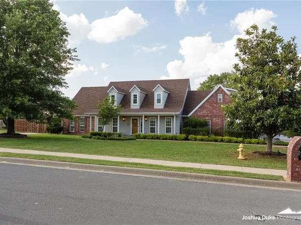 1198 Bobwhite Ave, Springdale, AR 72764
