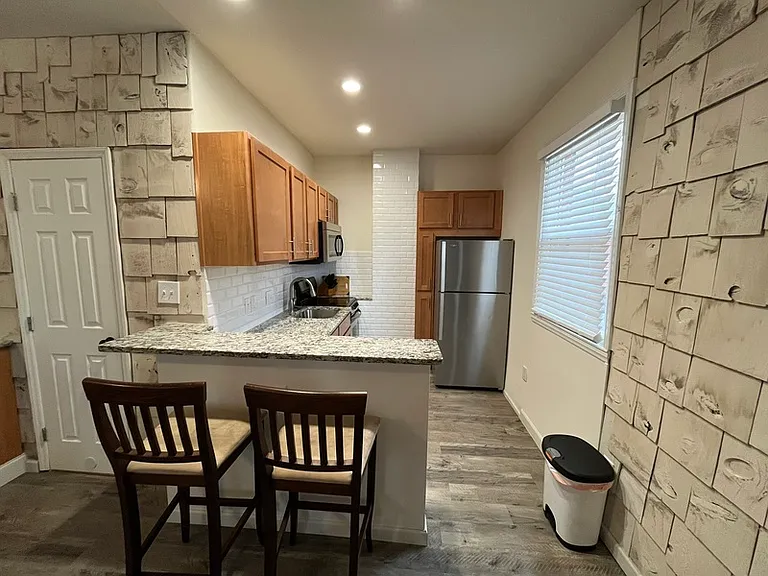 2226 Knickerbocker Dr — Photo 6