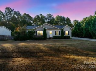 208 Brook Creek Dr, Troutman, NC 28166