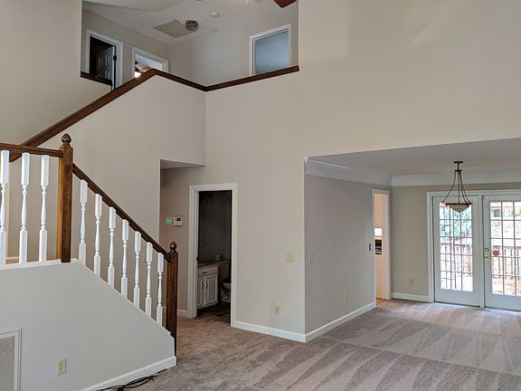 Front entrance, main living 