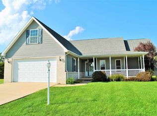 208 Sandalwood Dr, Monticello, IN 47960