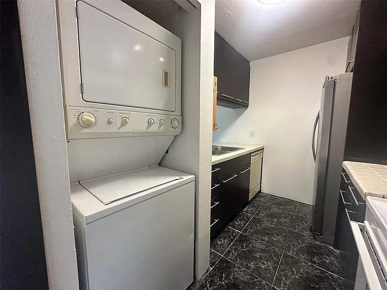3212 NW 103rd Ter #107-B — Photo 5