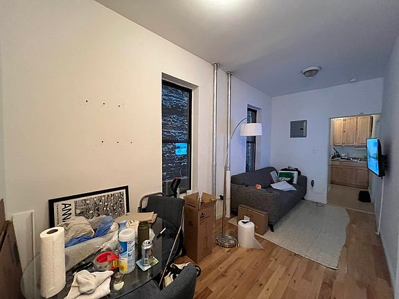 3rd image of 56 E 7th St APT 10
