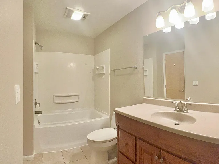 Master bath that also shares with hall (second bedroom) (1 of 2.5)