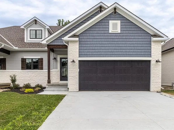 3109 Carlisle Ct, Saint Joseph, MO 64506