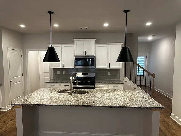 5106 Hillington Way — Photo 4