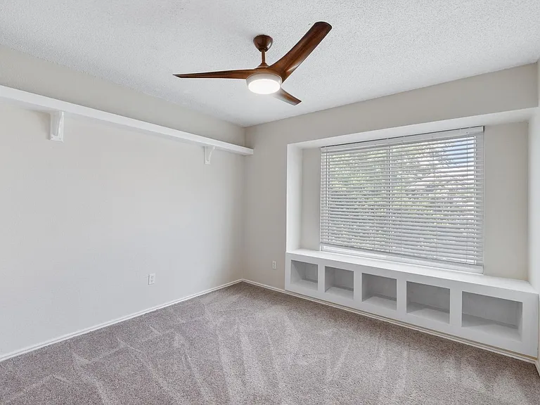 15905 De Peer Ave — Photo 23