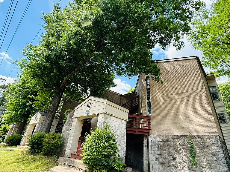 501 Vine St #A — Photo 2