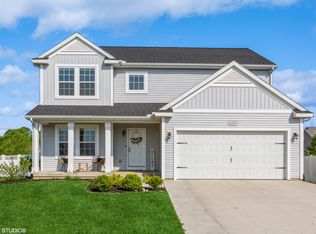6058 Racine Dr, Stevensville, MI 49127
