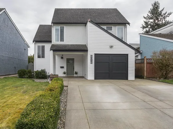 6016 Brooks Cres, Surrey, BC V3S 7L2