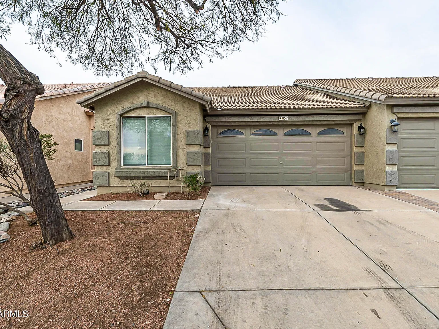 2 bed, 2.0 bath, 969 sqft, $1,950 — Photo 3