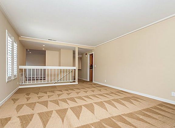 3rd image of 1140 Oddstad Blvd