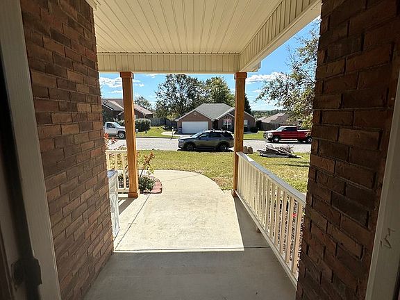 5th image of 4498 Country Glen Cir