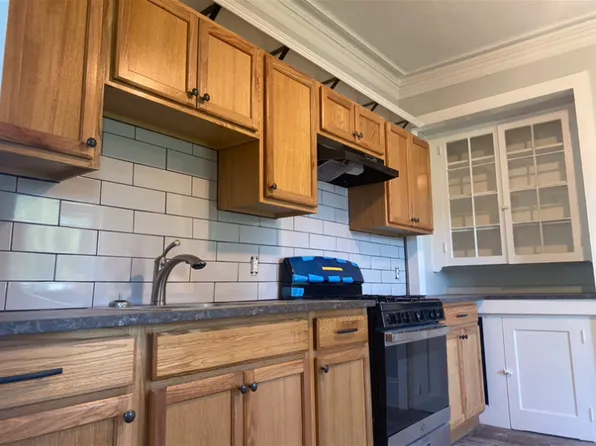 53 Park Pl #2F, Winsted, CT 06098